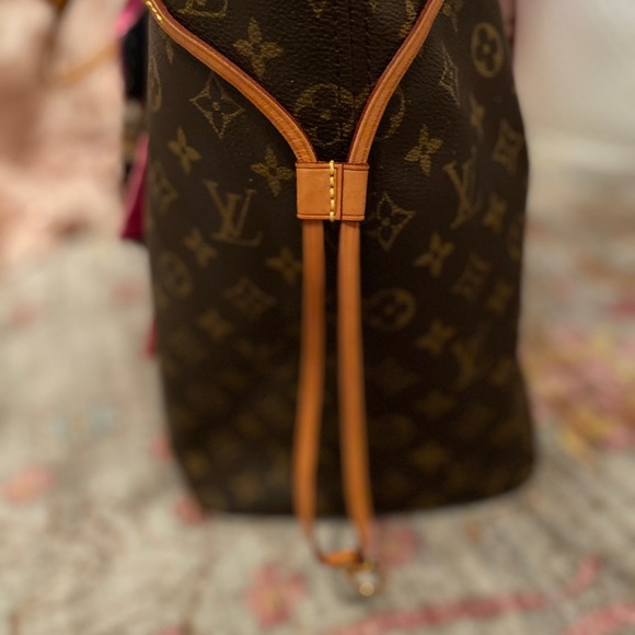 Louis Vuitton Neverfull GM - Picture 6 of 10